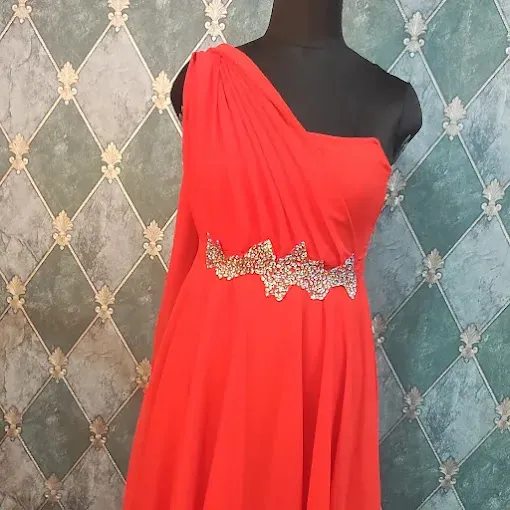 Zaina customise
